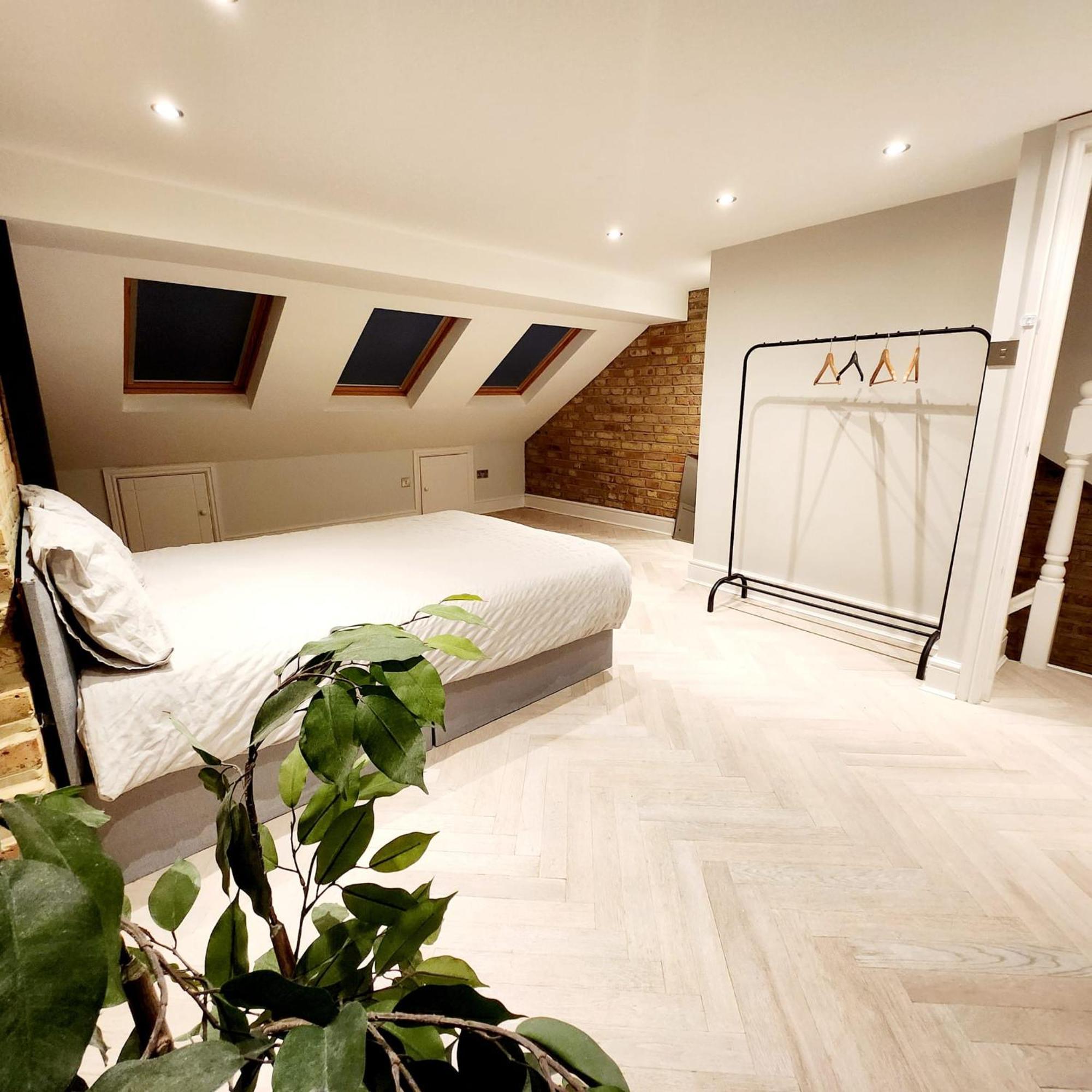Contemporary 3 Bed House With Spacious Garden Close To Stratford & Canary Wharf Лондон Стая снимка